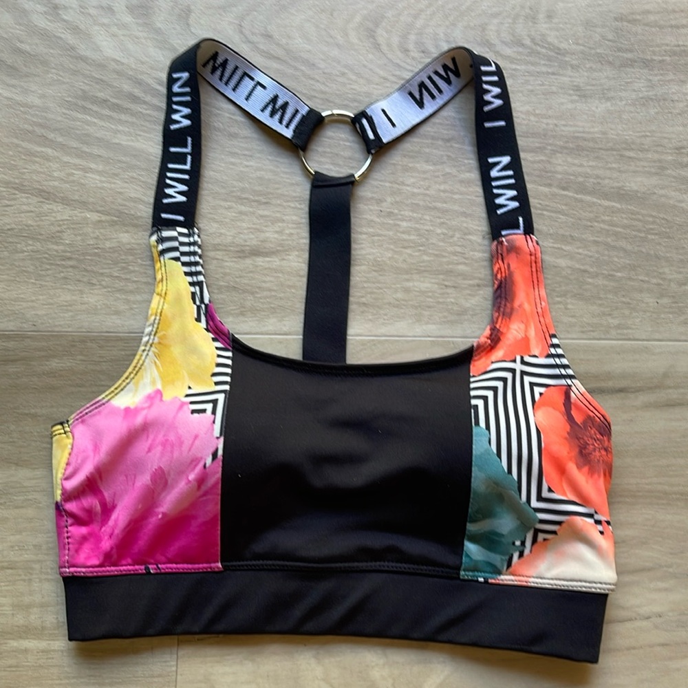 Sports bra